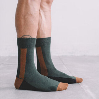 Dark green designer lines, cotton tube socks in contrast color